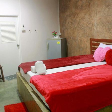 Ban Khun Rin Homestay Amphawa Exterior photo