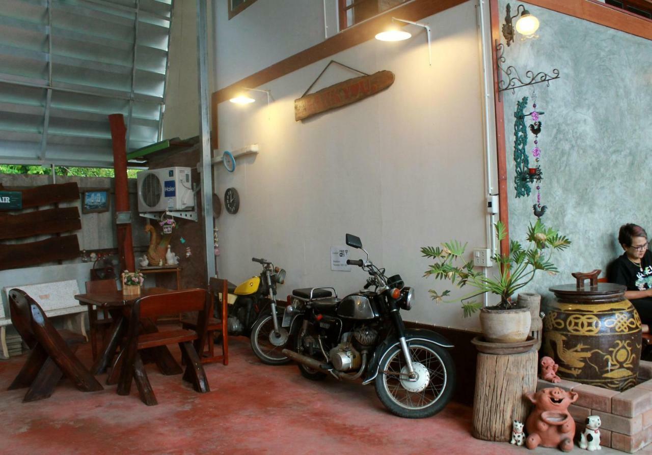 Ban Khun Rin Homestay Amphawa Exterior photo