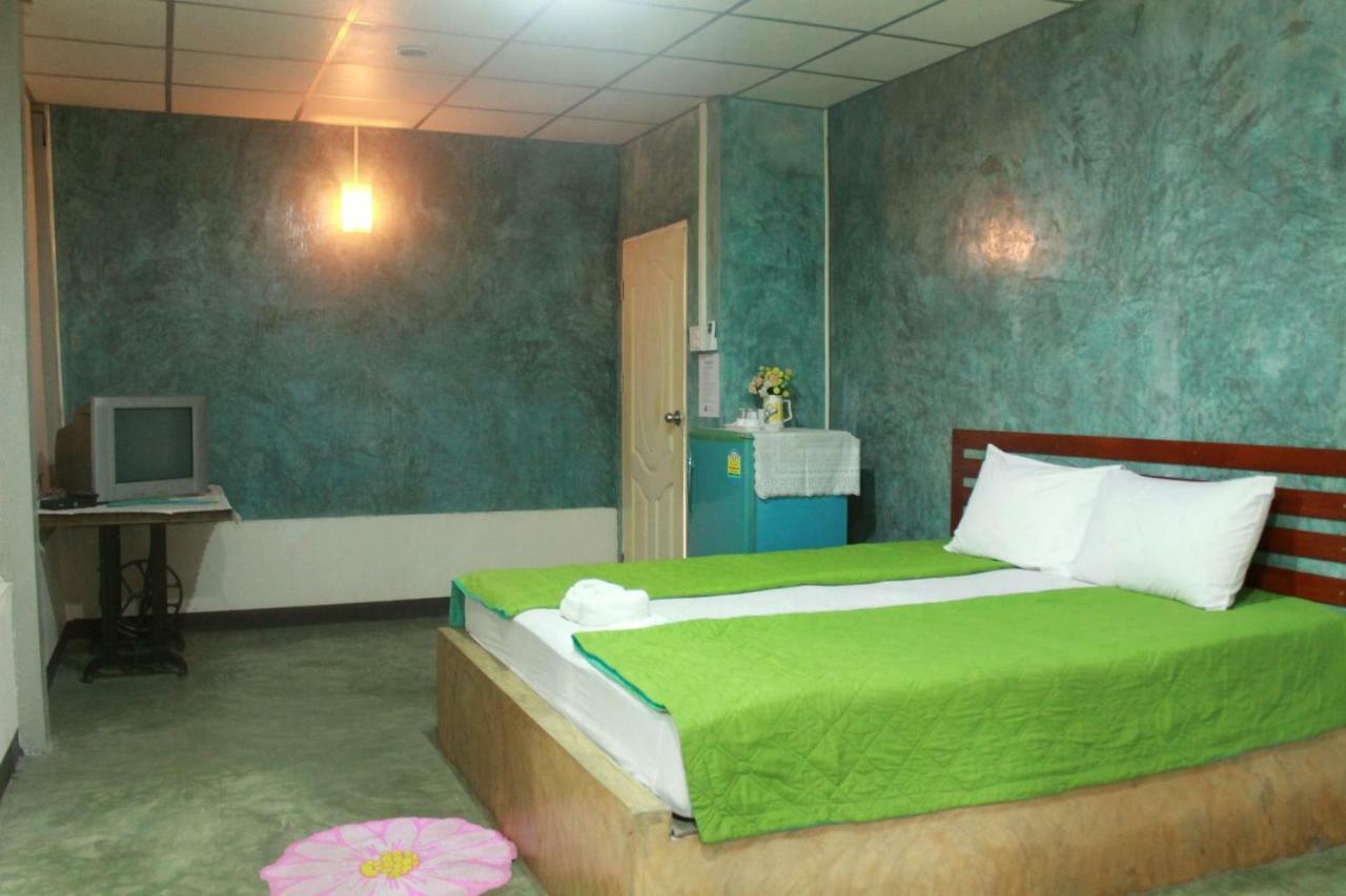 Ban Khun Rin Homestay Amphawa Exterior photo