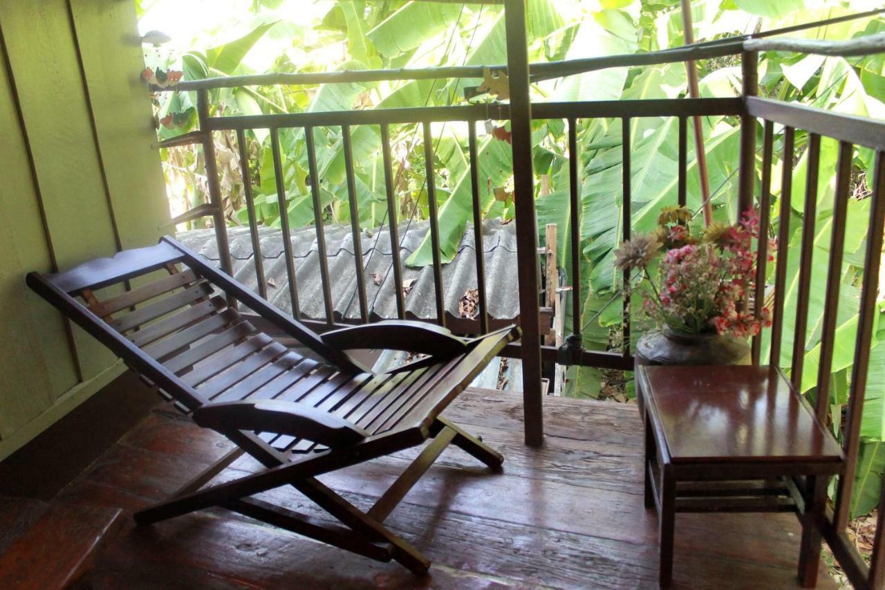 Ban Khun Rin Homestay Amphawa Exterior photo